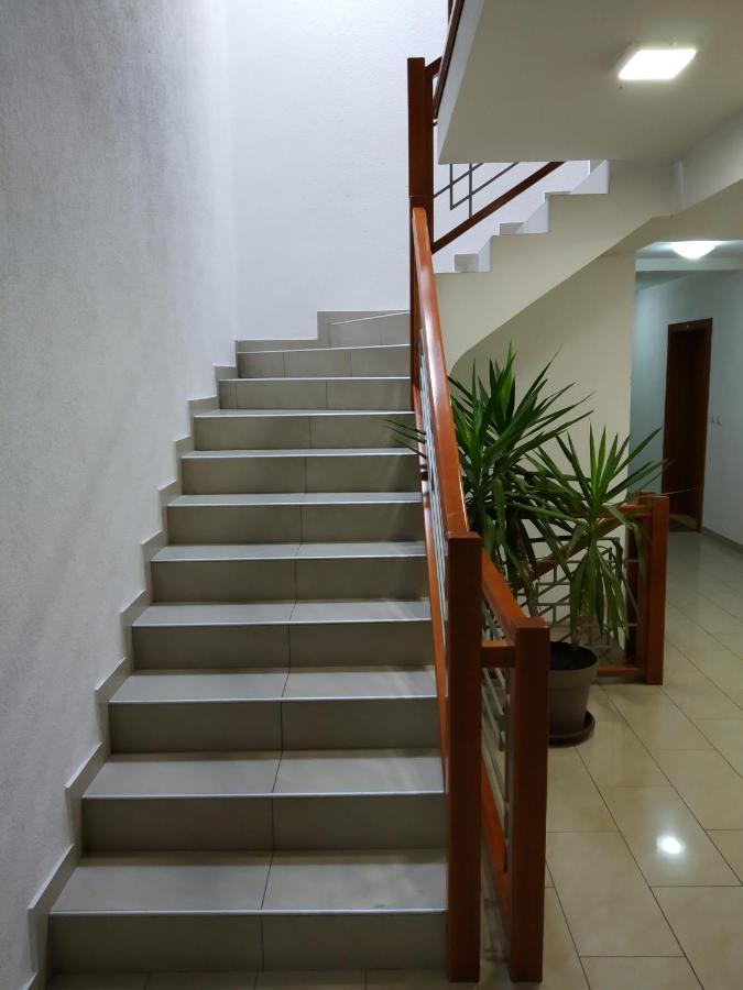 Apartman Zenit Vrnjačka Banja エクステリア 写真